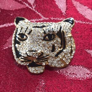 Black enamel Tiger rhinestone pin🌺vintage